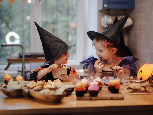 Halloween holiday and childhood concept — Stock Photo, Image