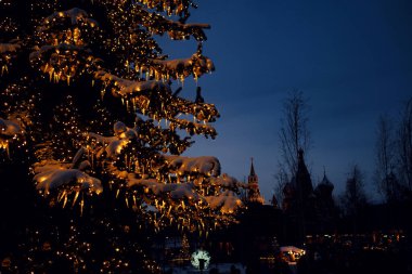 Moskova, Rusya, 10 Ocak 2020: Moskova 'nın merkezinde Yeni Yıl ve Noel Kutlaması.