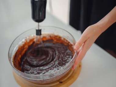 Fırın, yemek ve insan konsepti