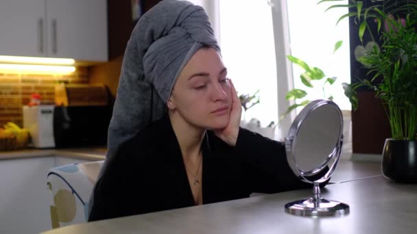 Woman Feeling Shock While Looking Problem Skin Condition Illness Mini — Αρχείο Βίντεο