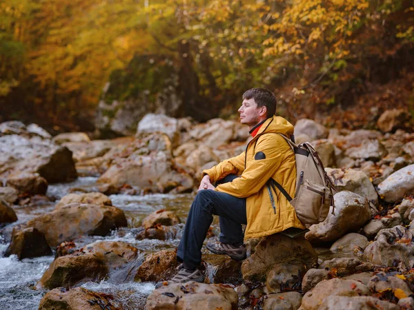 Concepto Viaje Viaje Por Carretera Otoño Aventura Estilo Vida Activo — Foto de Stock