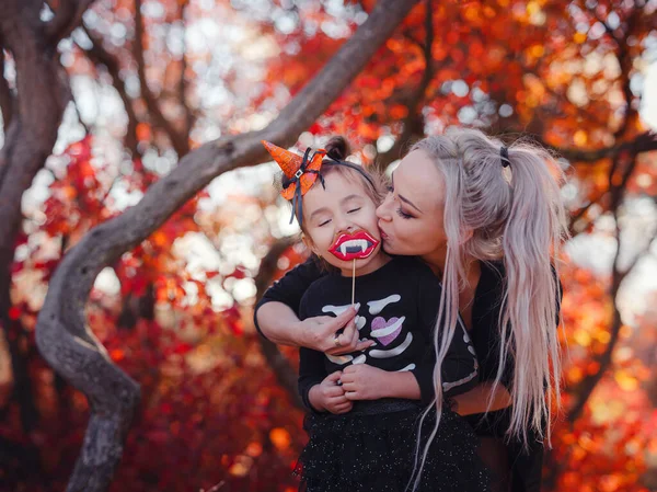Mother Her Child Girl Playing Together Goes Trick Treating Little — Stock Photo, Image
