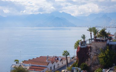Şehirdeki eski liman manzarası, hindiye yolculuk, eski şehir Kaleci. İlginç yerler keşfet, popüler gösteriler ve yürüyüşler