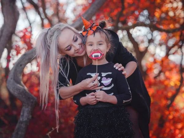 Mother Her Child Girl Playing Together Goes Trick Treating Little — Photo