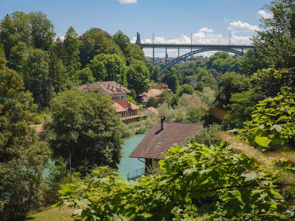 Utazás Bernbe Svájcba Nyáron Kilátás Kornhaus Hídra Aare Folyó Felett — Stock Fotó