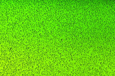 Yeşil su damlaları