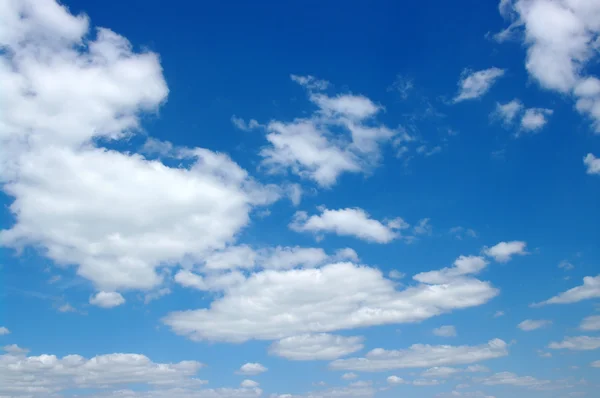 Nuages blancs — Photo