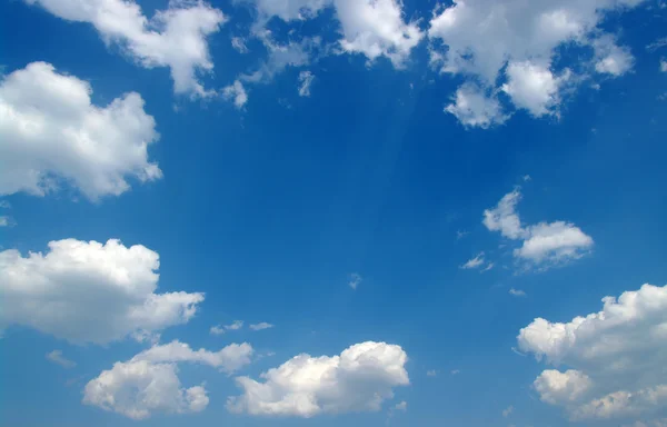 Nubes blancas —  Fotos de Stock