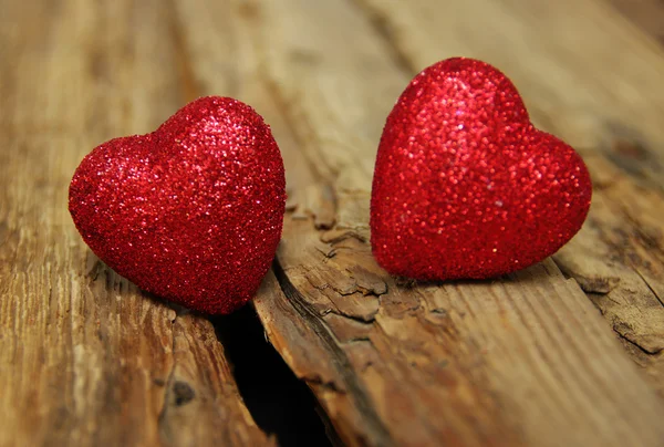 Corazón sobre madera — Foto de Stock