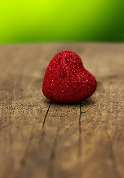 Heart on wood — Stock Photo, Image