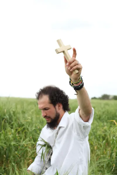 Adam iyi buğday yıl için dua — Stok fotoğraf