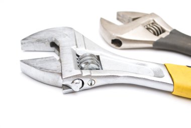 Ayarlanabilir anahtar beyaz arkaplanda izole edildi