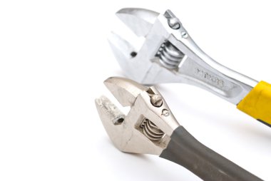 Ayarlanabilir anahtar beyaz arkaplanda izole edildi