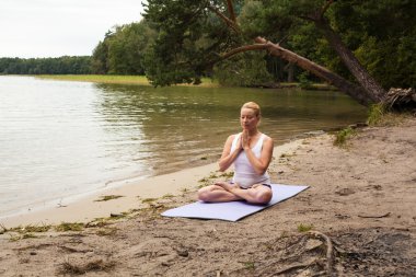 Yoga Kadını