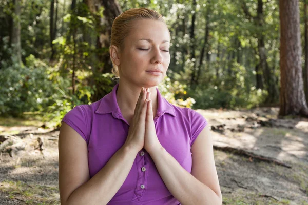 Mujer Yoga —  Fotos de Stock