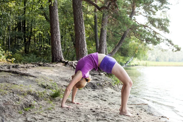 Mujer Yoga — Foto de Stock