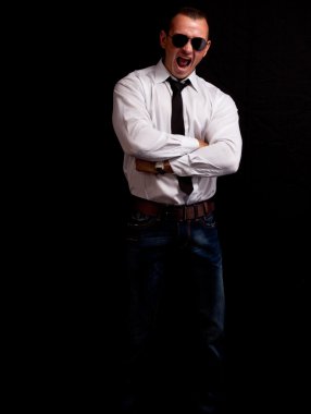 gizli ajan ayakta portresi