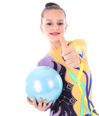 Beyaz arka plan üzerinde güzel esnek kız jimnastikçi