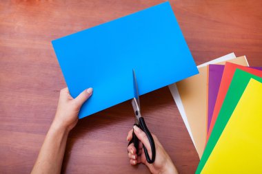 kadının el kesme kağıt