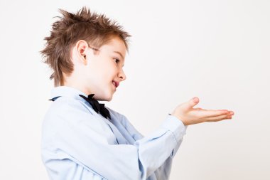 küçük boy gösteren avuç.