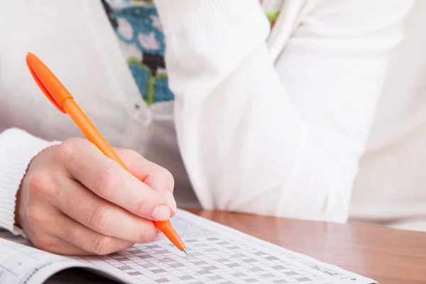 Kreuzworträtsel aus nächster Nähe. — Stockfoto