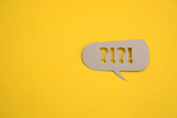 Paper Speech Bubble Question Exclamation Marks — Stockfoto