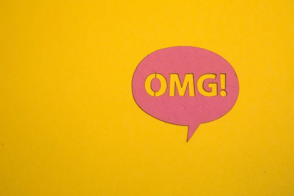 Paper Speech Bubble Omg Word Yellow Background — Stock Fotó