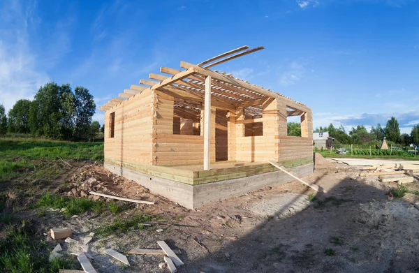 Construcción de una nueva casa de madera . —  Fotos de Stock