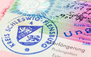 Pasaportunda Schengen vizesi var. Parça