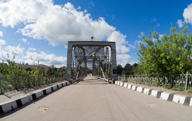 eski kemerli metal Köprüsü bölgesinde novgorod, Rusya Federasyonu.
