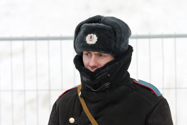 SAMARA, RUSSIA - March 6:Russian policeman in winter wear on Mar — Stock Photo, Image