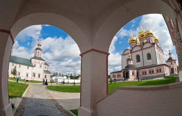ロシア正教教会。ヴァルダイ、ロシアの iversky 修道院. — ストック写真