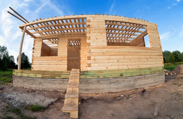 Holzhaus im Bau — Stockfoto