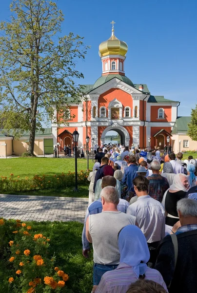 VALDAY, RUSSIA - AUGUST 10:The annual sacred religious processio — Stock Photo, Image