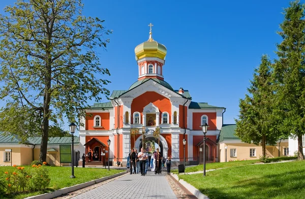 VALDAY, RÚSSIA - AGOSTO 10: O processio religioso sagrado anual — Fotografia de Stock