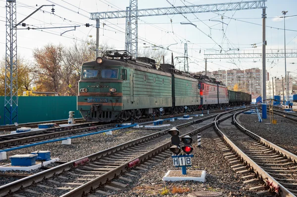 Comboio de carga na Rússia — Fotografia de Stock