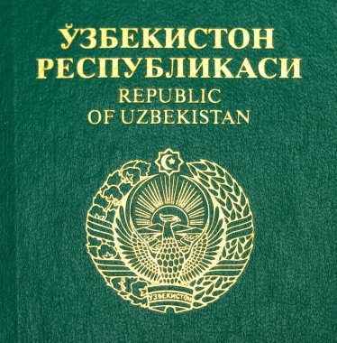 Özbekistan pasaportu kapak fragman