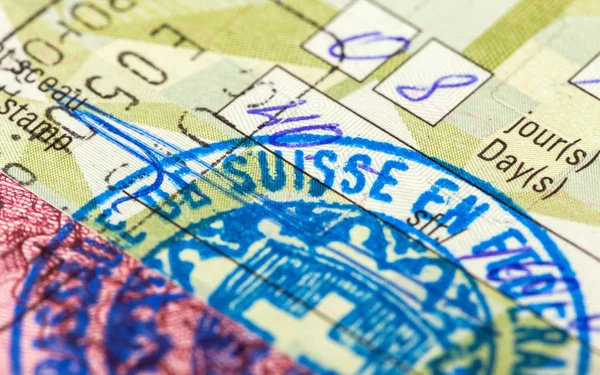Fragmento de visado suizo en el pasaporte — Foto de Stock