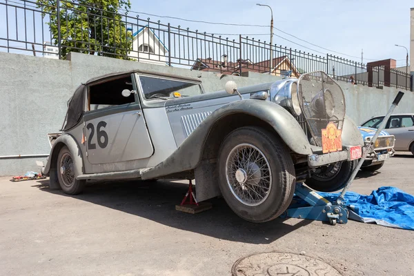 Samara, Rusland - 16 juni: rally van retro-auto's "peking-Parijs 201 — Stockfoto