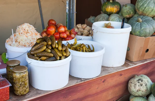 Légumes prêts à la vente sur le marché local — Photo