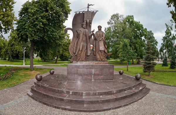 SAMARA, RÚSSIA - JUNHO 11: Monumento ao santo ortodoxo russo — Fotografia de Stock