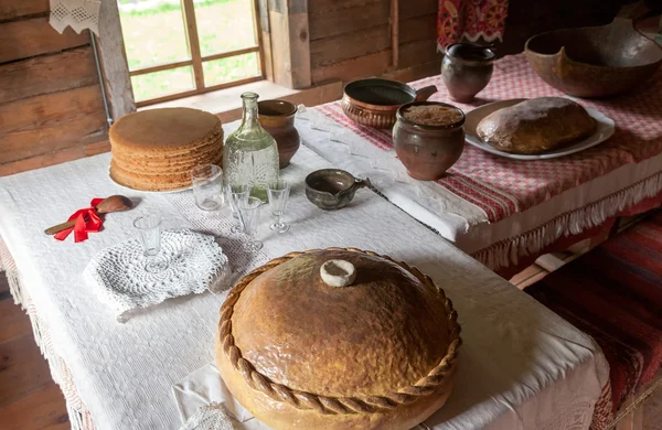 Inre av museet av träarkitektur vitoslavlitsy i veliky novgorod, Ryssland — Stockfoto