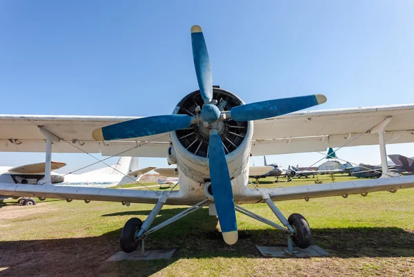 TOGLIATTI, RUSSIA - 2 MAGGIO 2013: L'Antonov An-2 una massa sovietica - — Foto Stock