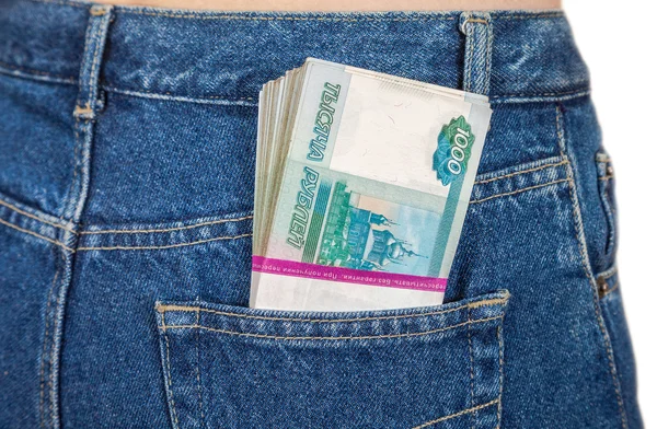 Pila di rubli russi nella tasca posteriore dei jeans — Foto Stock