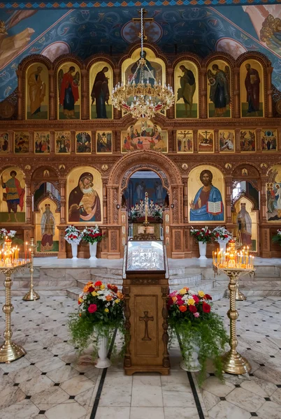 Samara, Rusland - 20 april 2014: interieur van de kerk van de resurrec — Stockfoto