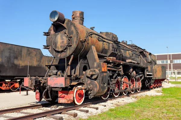 TOGLIATTI, RÚSSIA - MAIO 2, 2013: Velha locomotiva a vapor no dep — Fotografia de Stock