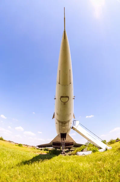 Tupolev tu-144 vliegtuig was de eerste commerciële supersonic transportvliegtuigen — Stockfoto