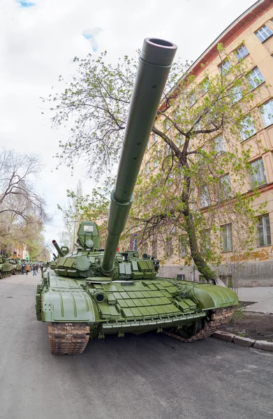 萨马拉、 俄罗斯-2014 年 5 月 6 日： 主战坦克 t-72"乌拉尔"展览 — 图库照片