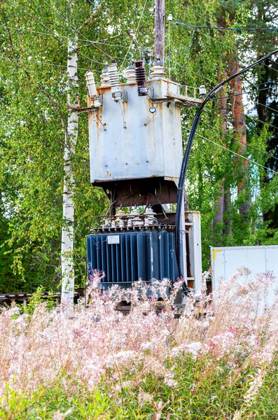 Old Voltage Power Transformer Substation Countryside Summer — Stock Photo, Image