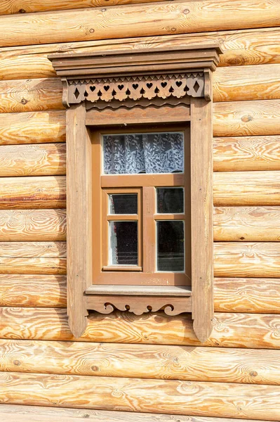 Russian Traditional Wooden Architecture Windows Wooden House Decorated Wooden Carvings — Stock Photo, Image